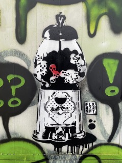 $$SKULL – Gumball Graffiti Hunter